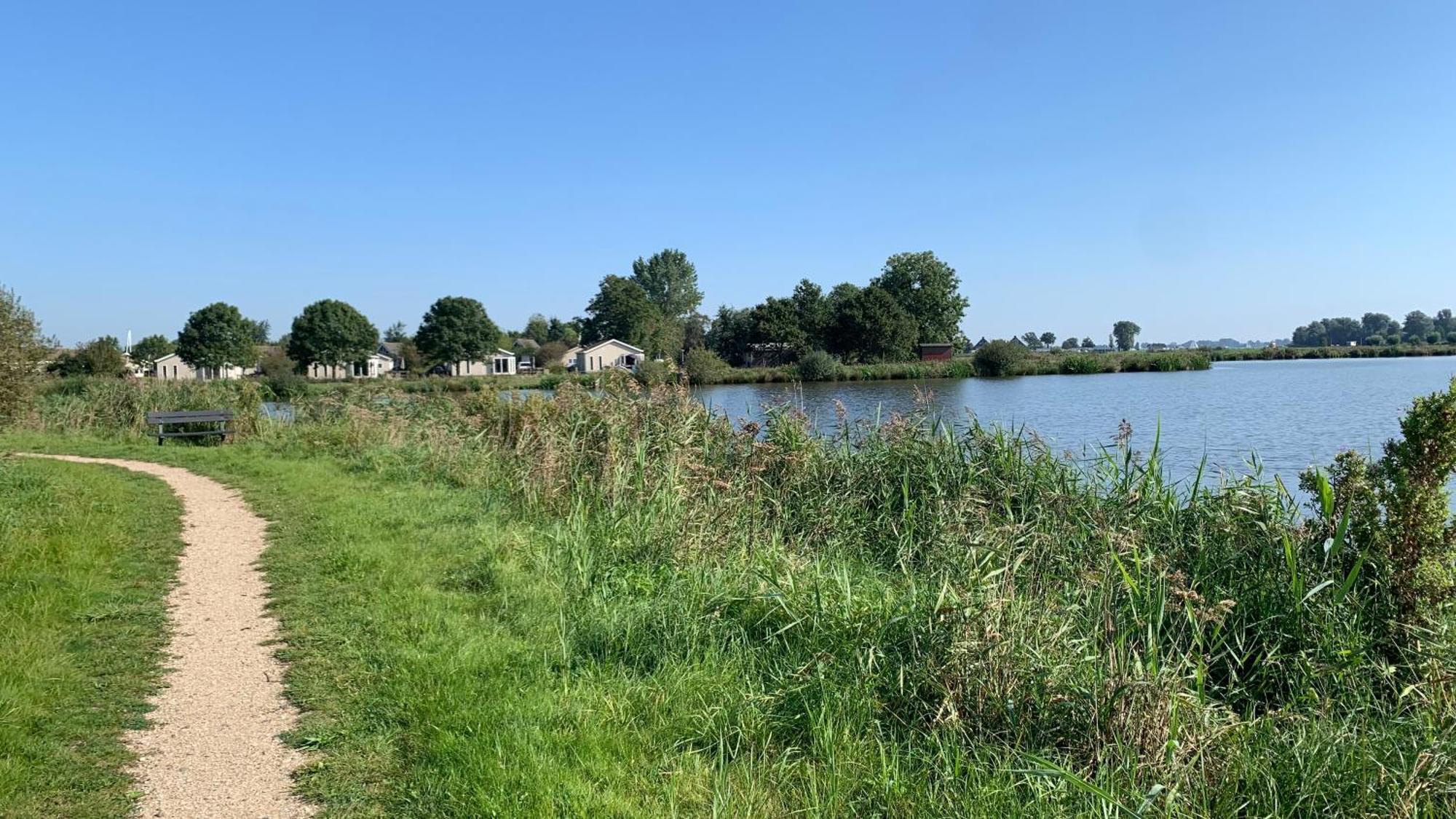 'T Paviljoenhus Bij Sneekermeer Offingawier Bagian luar foto